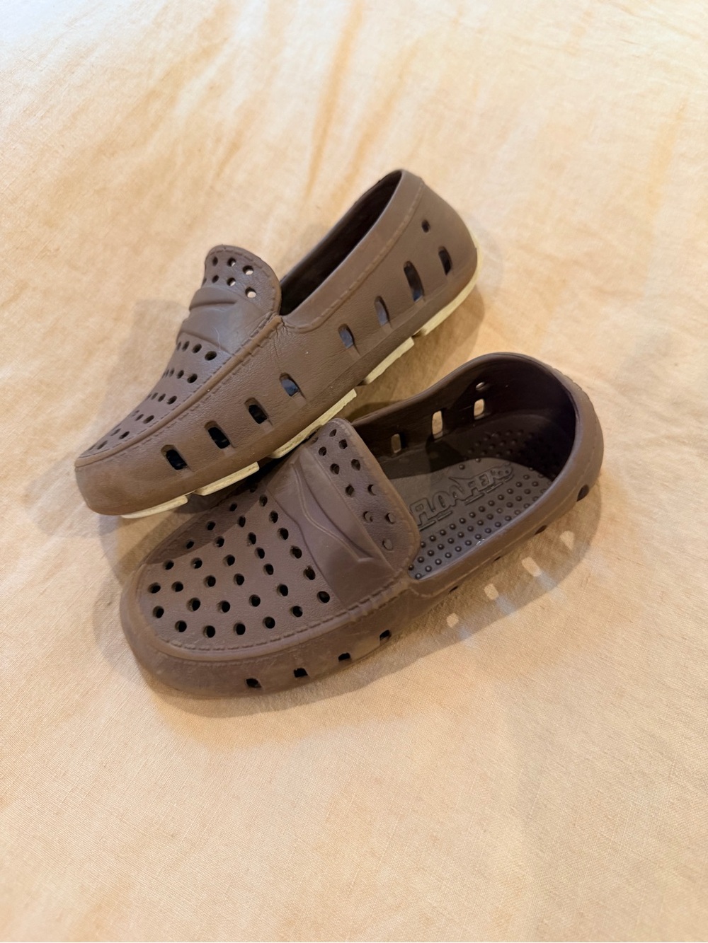 Kids Breathable Slip-On Floafers in Brown